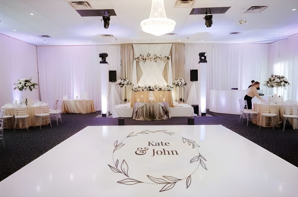 Chic Elegance Wedding Floor Wrap