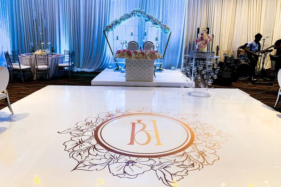 Opulent Glamour Wedding Floor Wrap